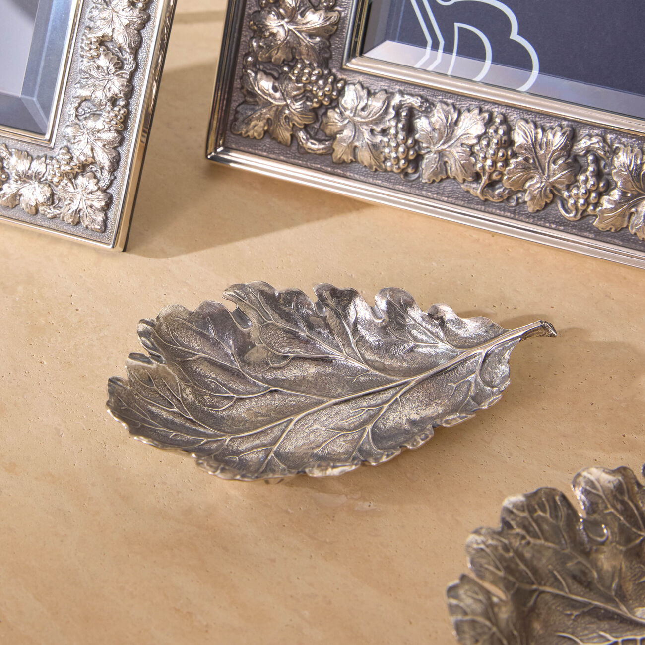 Oak Leaf Bowl Small buccellati oak leaf bowl small