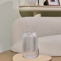 مزهرية متروبوليس أيكونا متوسطة باللون الشفاف روكل مزهرية متروبوليس أيكونا متوسطة باللون الشفاف