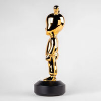 lladro the golden guest figurine   big