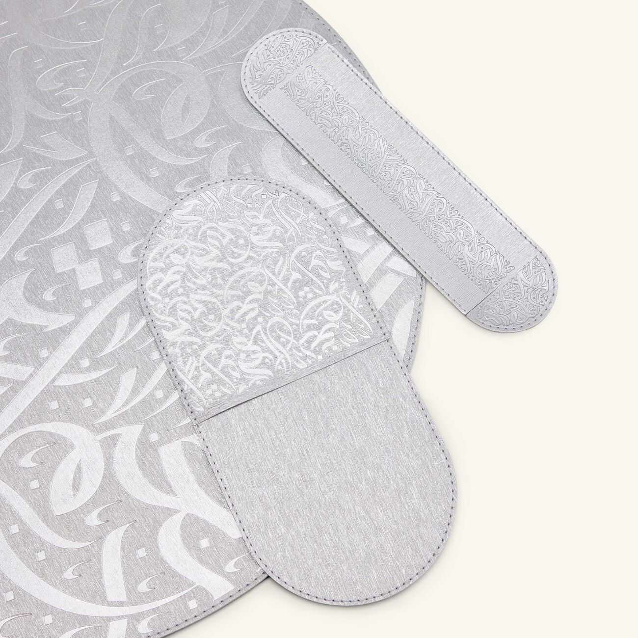 دملاج طقم نغم من إكسسوارات المائدة باللون الفضي   6 قطع