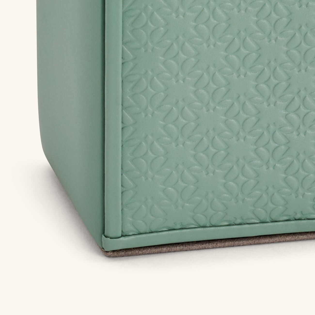 giobagnara elie saab monogram pen holder agata green