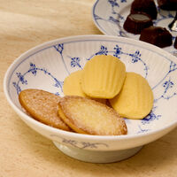 royal copenhagen blue fluted plain serving bowl