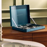 كريستوفل طقم بيرل مؤلف من 48 من الفضيات مع صندوقه الخاص باللون الفضي