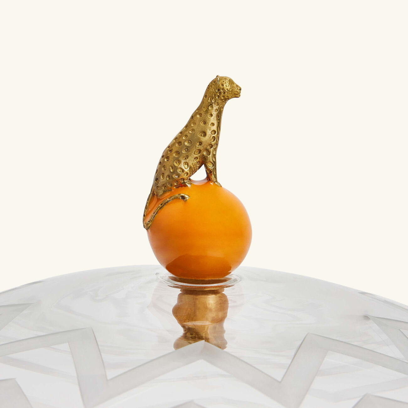 إيرا أودايبور طبق الكيك آريس كلوش دائري أسود 31 سم