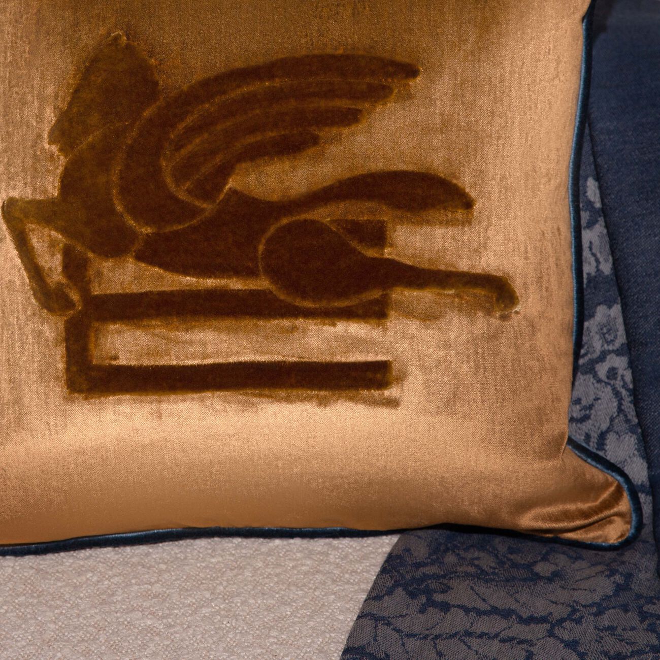 etro pegaso embroided cushion amber