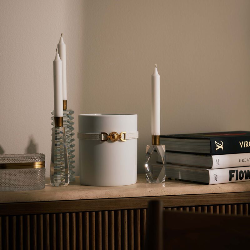 Medusa 95 Vase Round Small White versace medusa 95 vase round small white