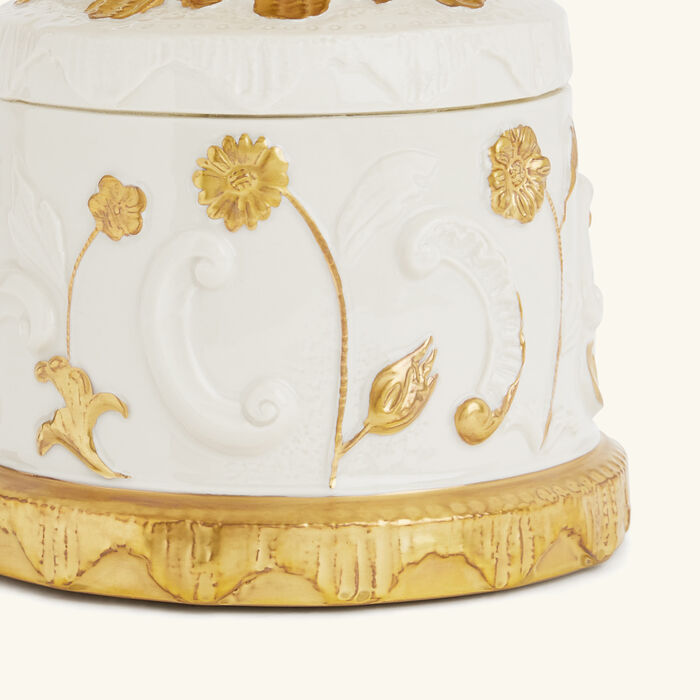 villari taormina cake stand white