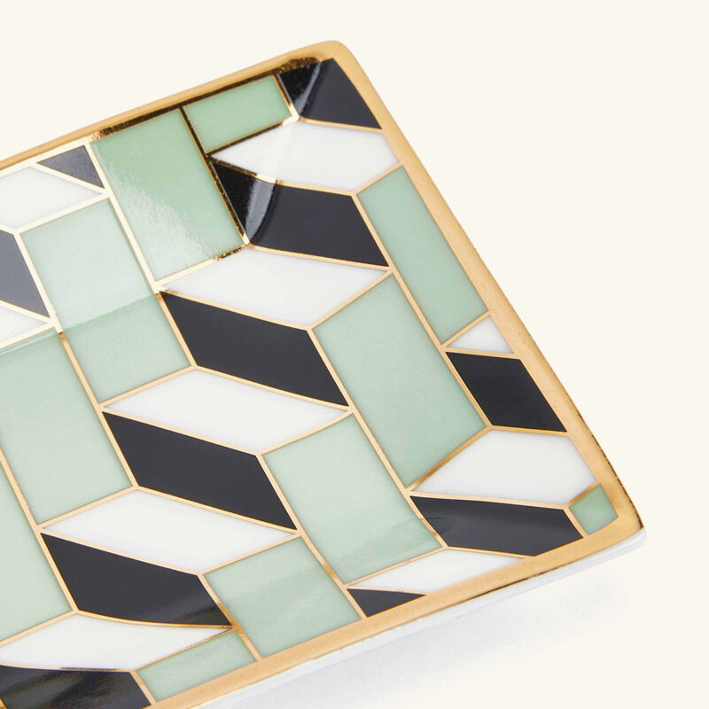 طقم أركايد المؤلف من 4 صواني للحلى والمجوهرات بتصميم مستطيل صغير جوناثان أدلر طقم أركايد المؤلف من 4 صواني للحلى والمجوهرات بتصميم مستطيل صغير