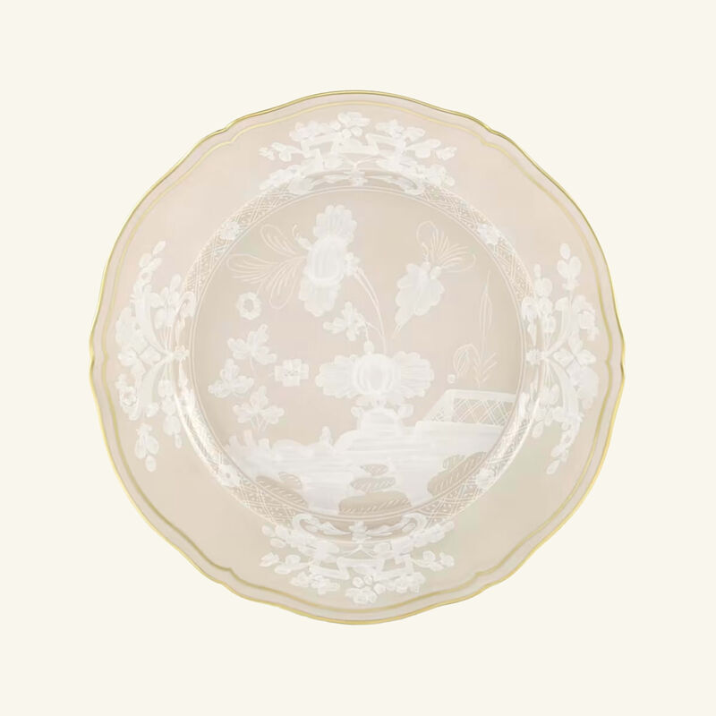 طبق حلويات دائري ميرجينا أورينتي إيطاليانو باللون البيج 21 سم جينوري 1764 طبق حلويات دائري ميرجينا أورينتي إيطاليانو باللون البيج 21 سم
