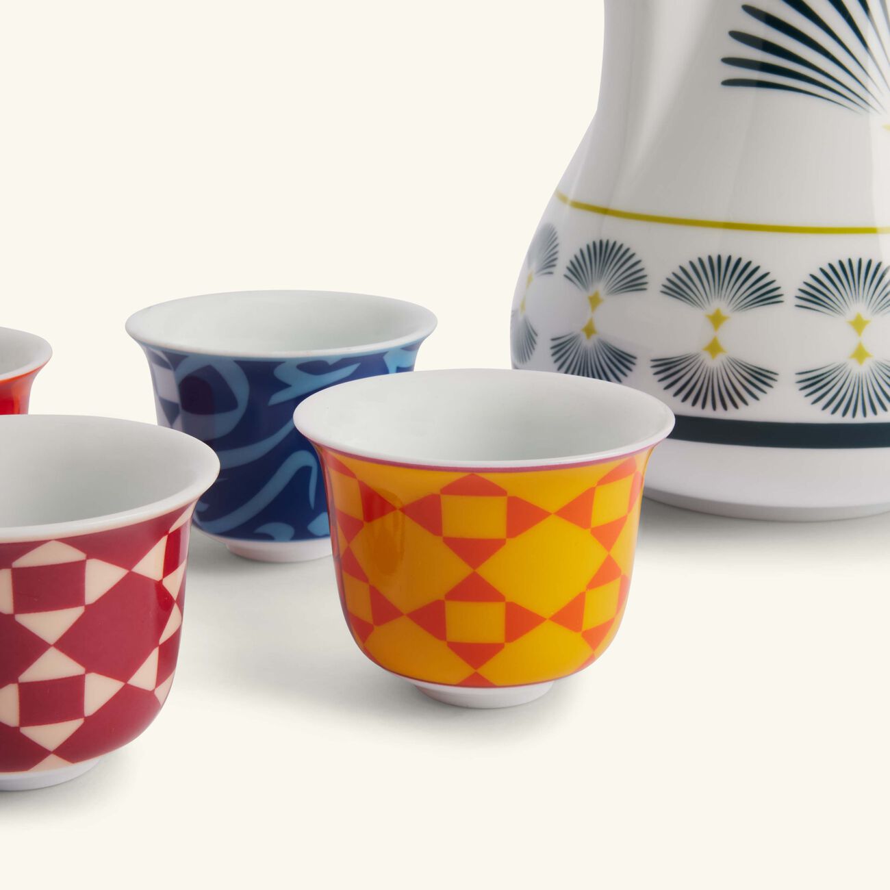 silsal bahja dallah   arabic coffee cup set of 8