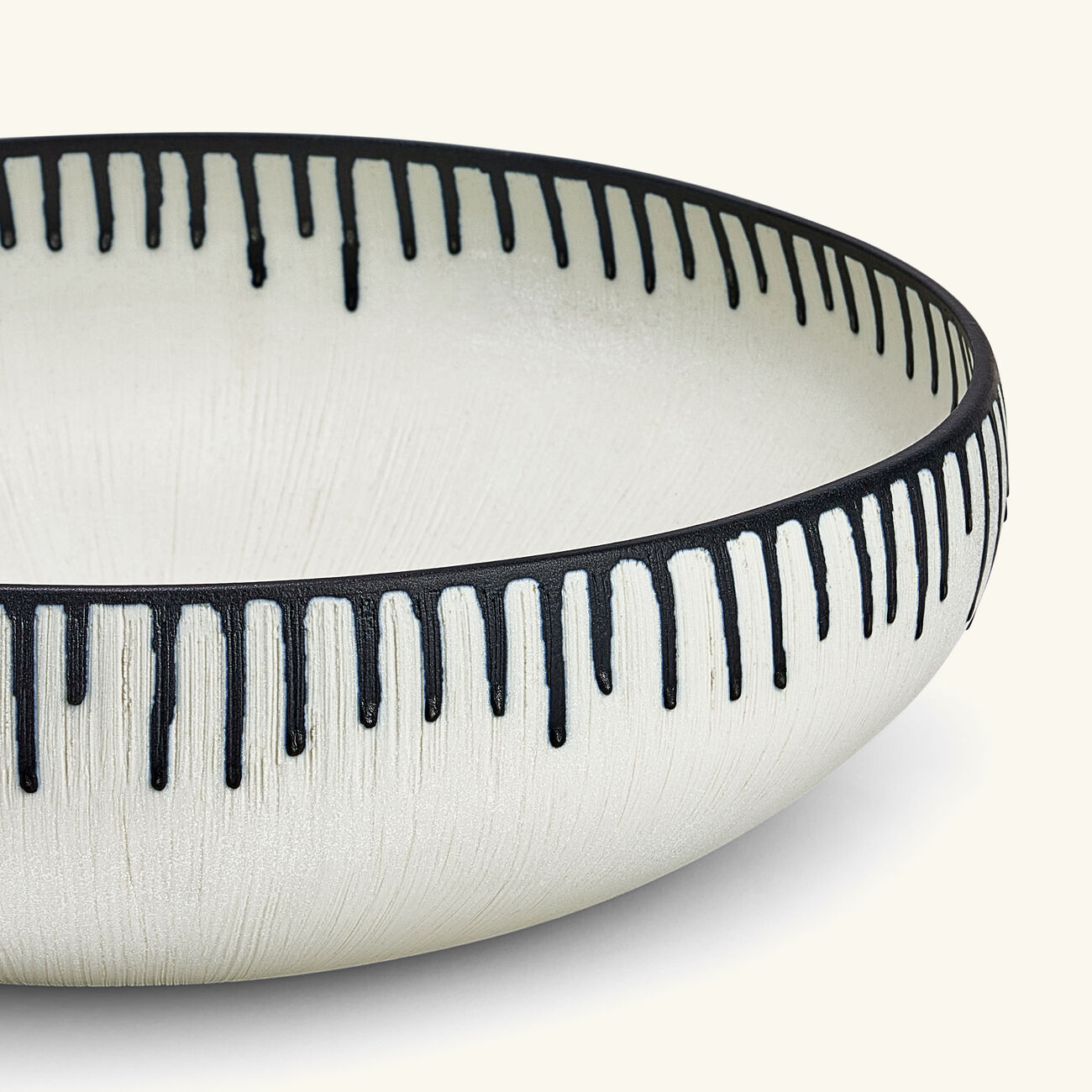 لوبجيه قطعة ديكور مركزية توكاسو بيضاء