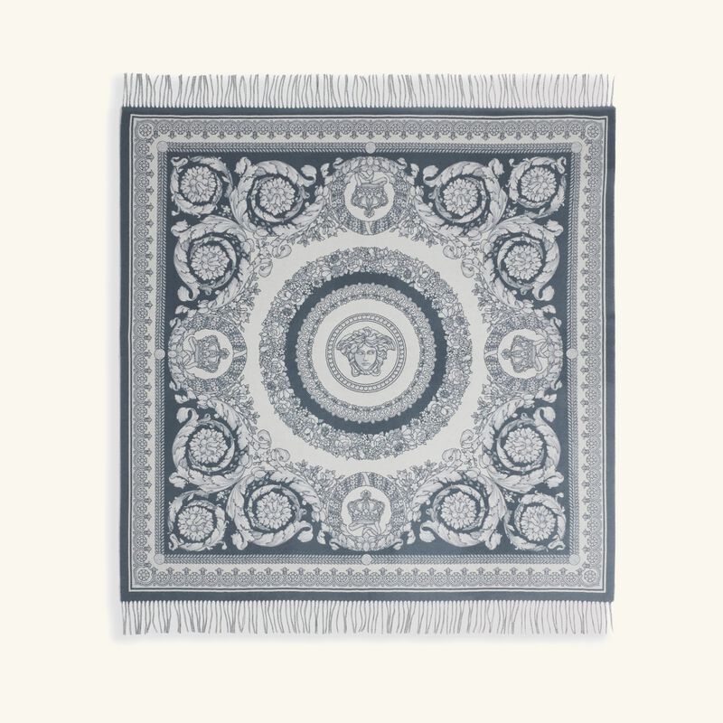 فيرساتشي بطانية كريت دو فلور بالشراريب