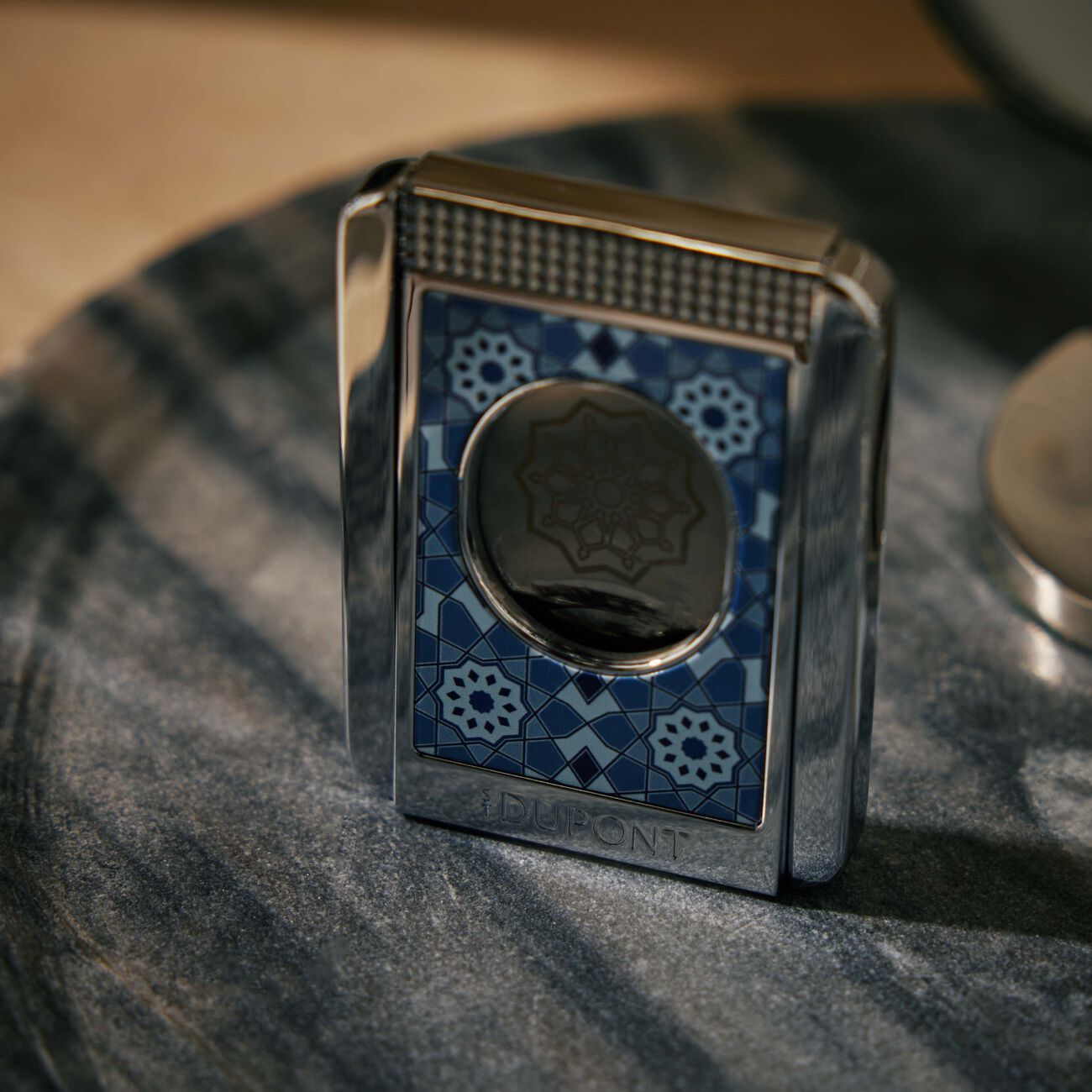 اس تي دوبون قطاعة السيجار ألامبرا باللون الأزرق