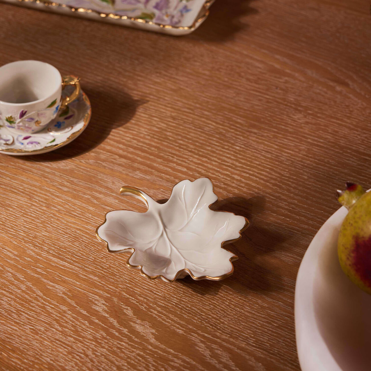 فيلاري صينية الحلى والمجوهرات أوتمن فيغ صغيرة بيضاء