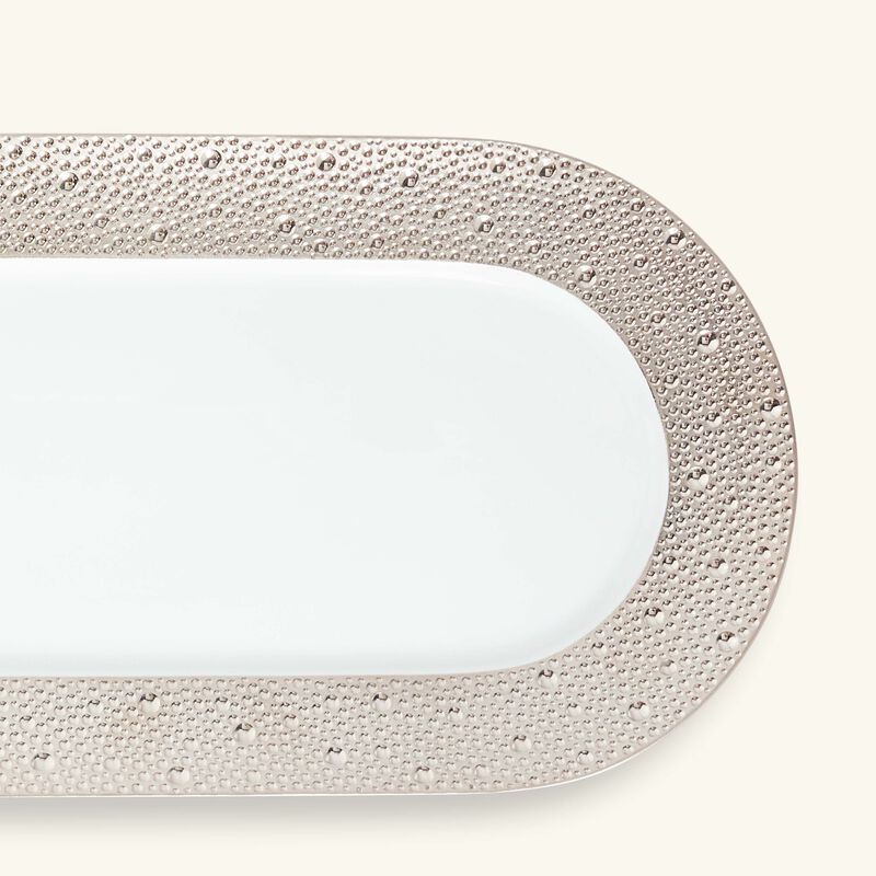طبق الضيافة إكيوم مستطيل باللون الفضي 39 سم برناردو طبق الضيافة إكيوم مستطيل باللون الفضي 39 سم