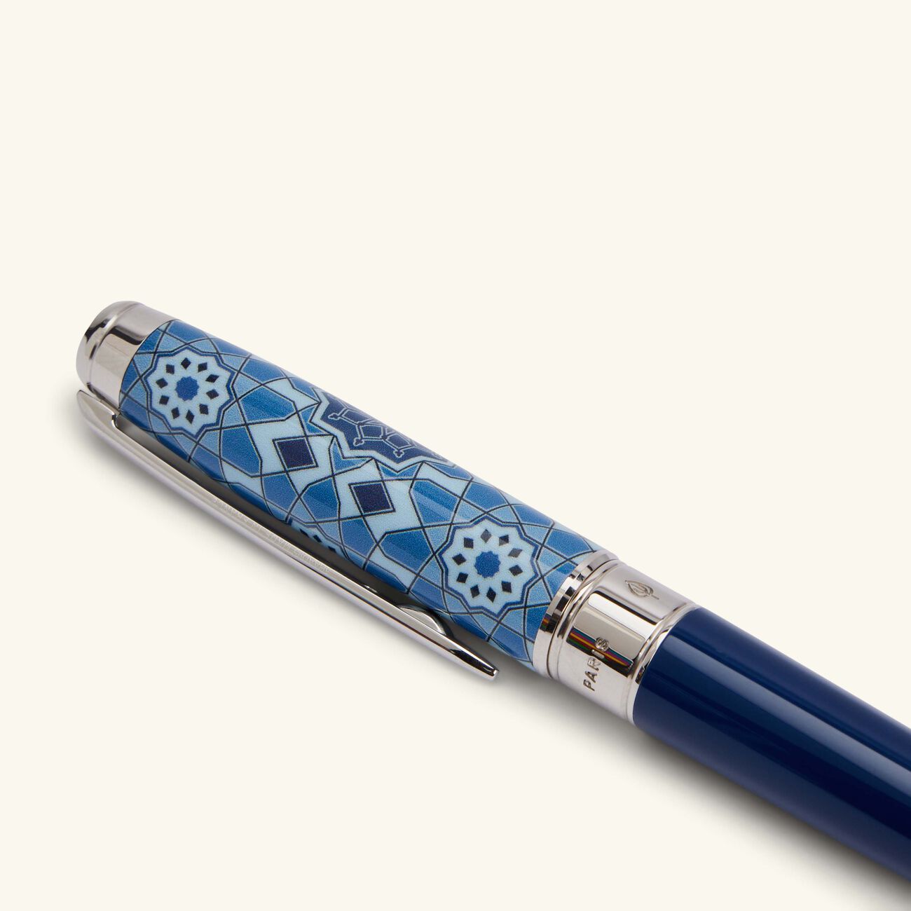 Alhambra Medium Eternity Ballpoint Pen Blue st dupont alhambra medium eternity ballpoint pen blue