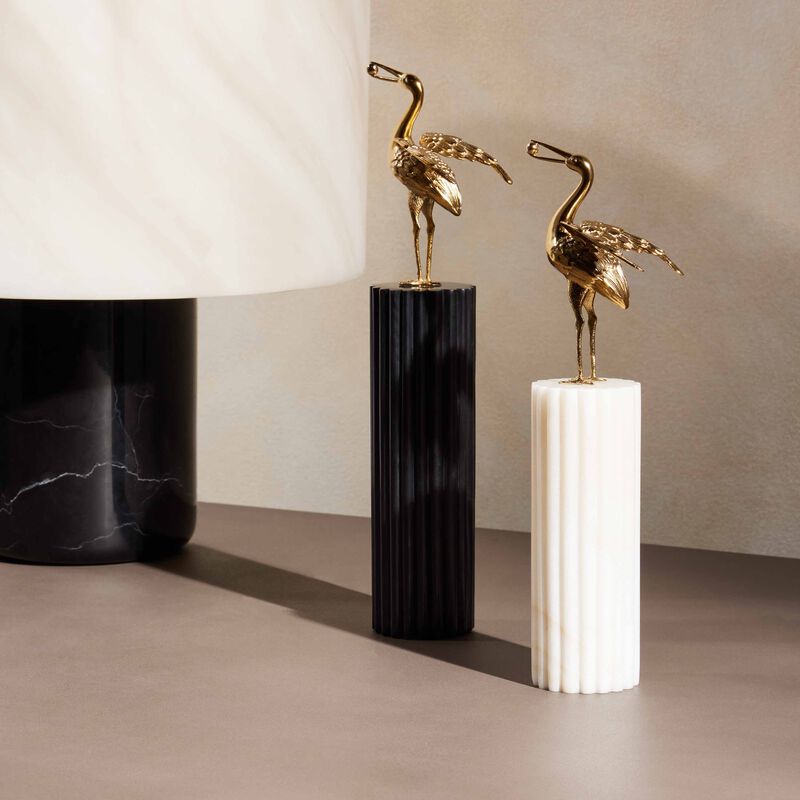 إيرا أودايبور منحوتة على شكل طائر بلشون متوسطة بيضاء