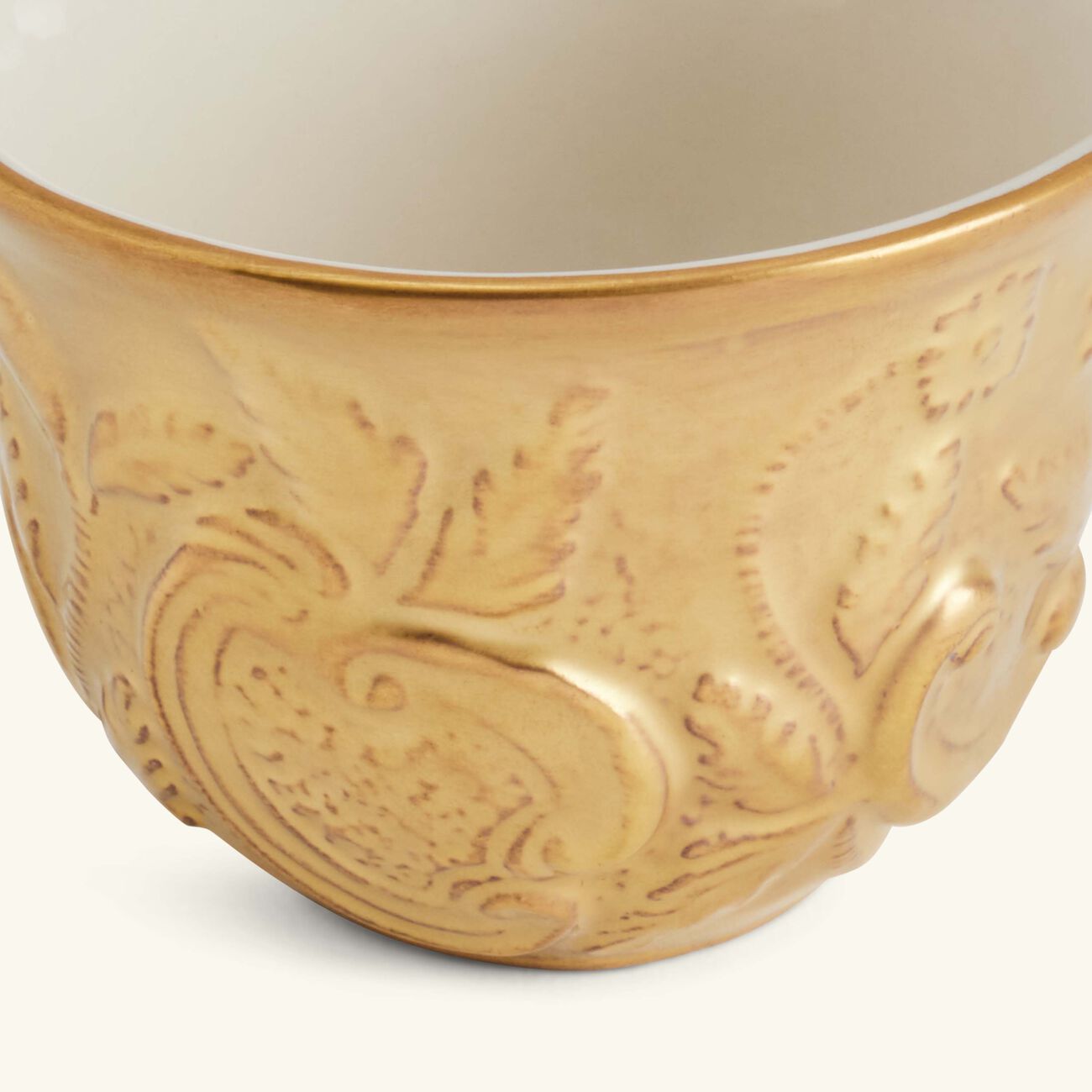 فيلاري فنجان القهوة العربي تاورمينا باللون الذهبي