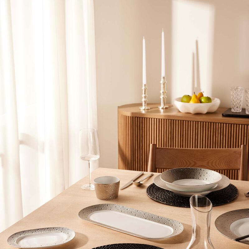 طبق الضيافة إكيوم مستطيل باللون الفضي 39 سم برناردو طبق الضيافة إكيوم مستطيل باللون الفضي 39 سم