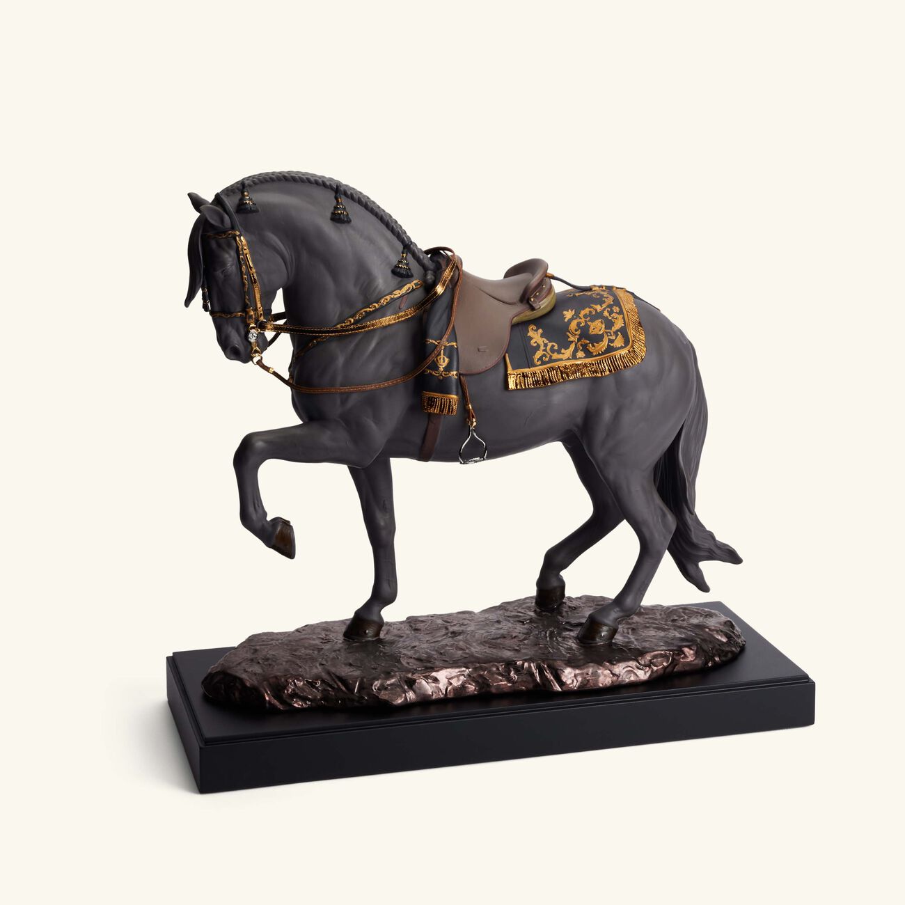 lladro spanish pure breed horse sculpture large black