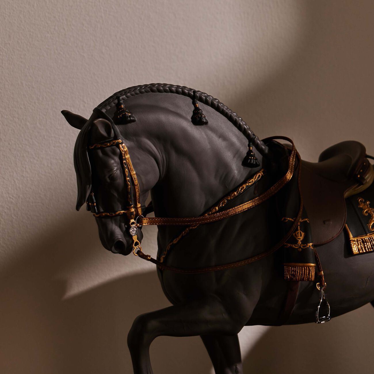 lladro spanish pure breed horse sculpture large black