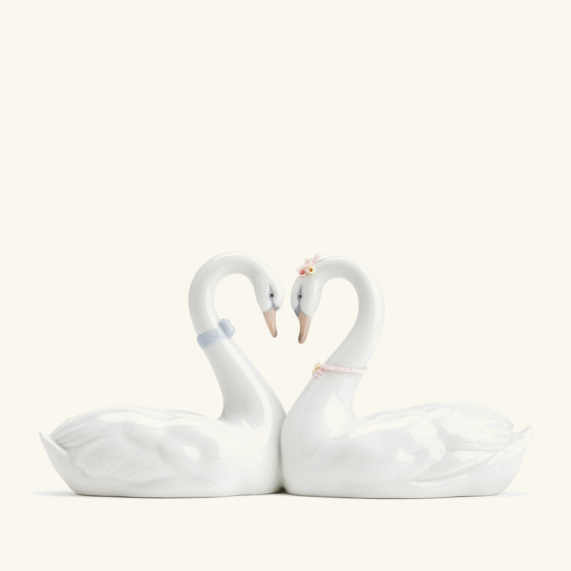 lladro endless love swans sculpture medium white