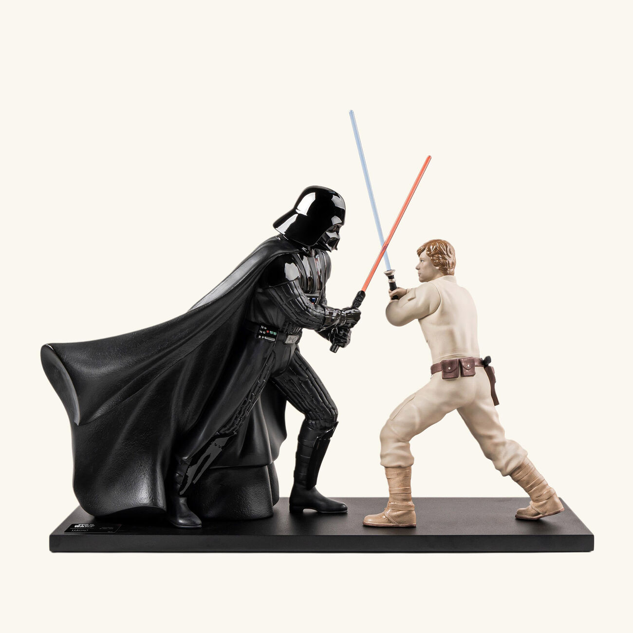 لادرو منحوتة معركة بيسبين بحجم كبير