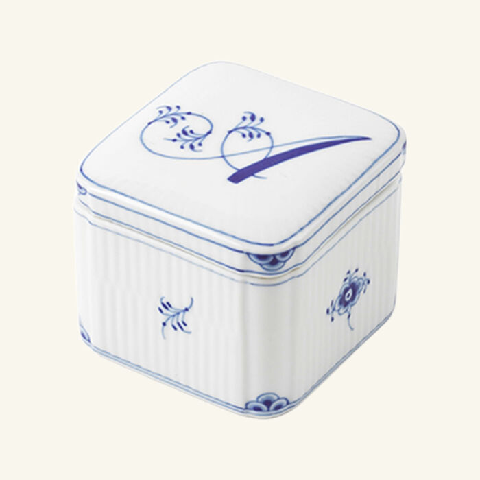 royal copenhagen alphabet collection a bonbonniere box white