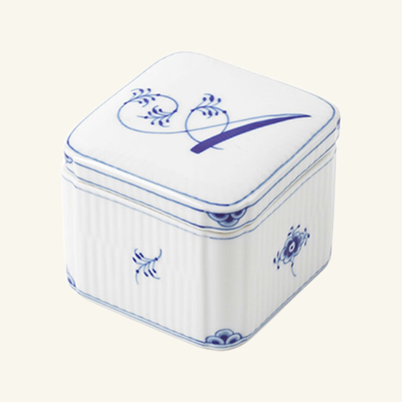 royal copenhagen alphabet collection a bonbonniere box white
