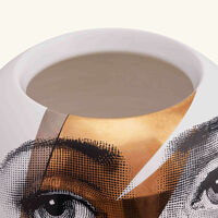 fornasetti tema e variazioni no 375 vase medium white
