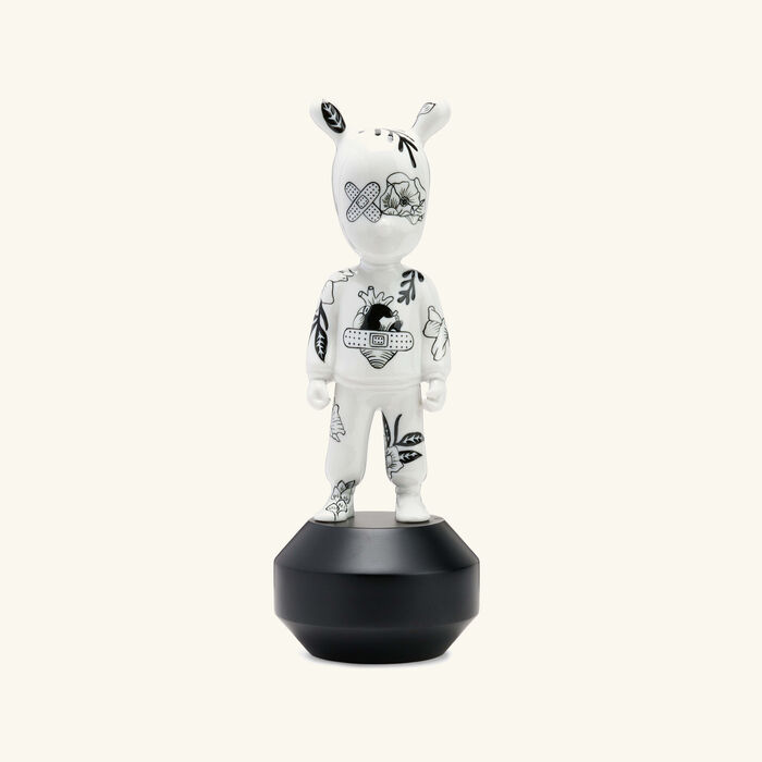 lladro the guest by henn kim figurine small white