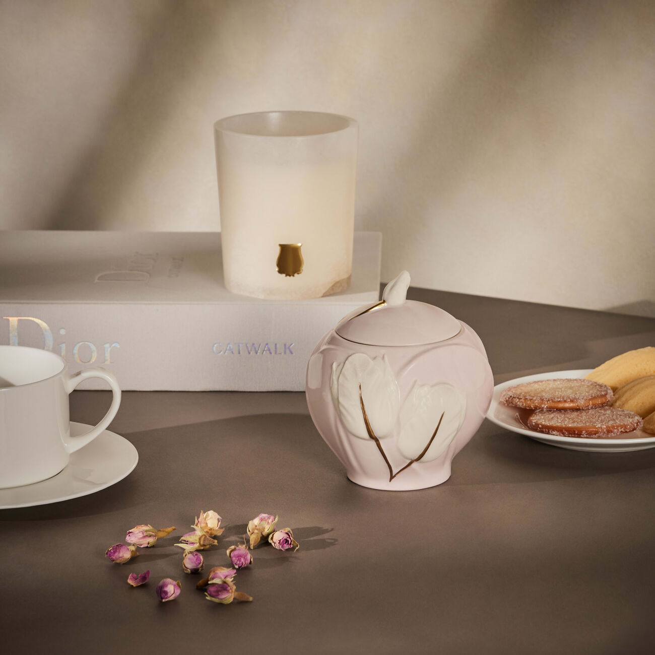 villari tulip sugar bowl pink