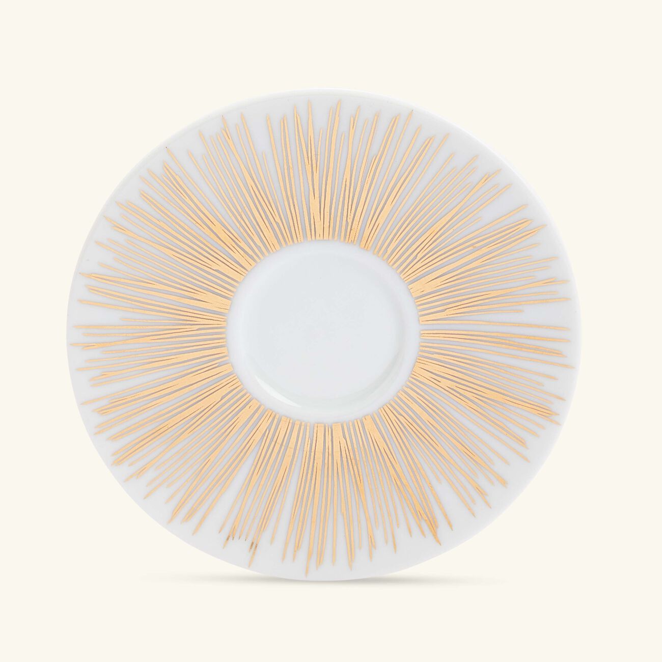 طقم تمرة بالتعاون مع رزان العزوني سترايبس المؤلف من فنجانين عربيين للشاي مع صحنيهما باللون الذهبي صلصال طقم تمرة بالتعاون مع رزان العزوني سترايبس المؤلف من فنجانين عربيين للشاي مع صحنيهما باللون الذهبي