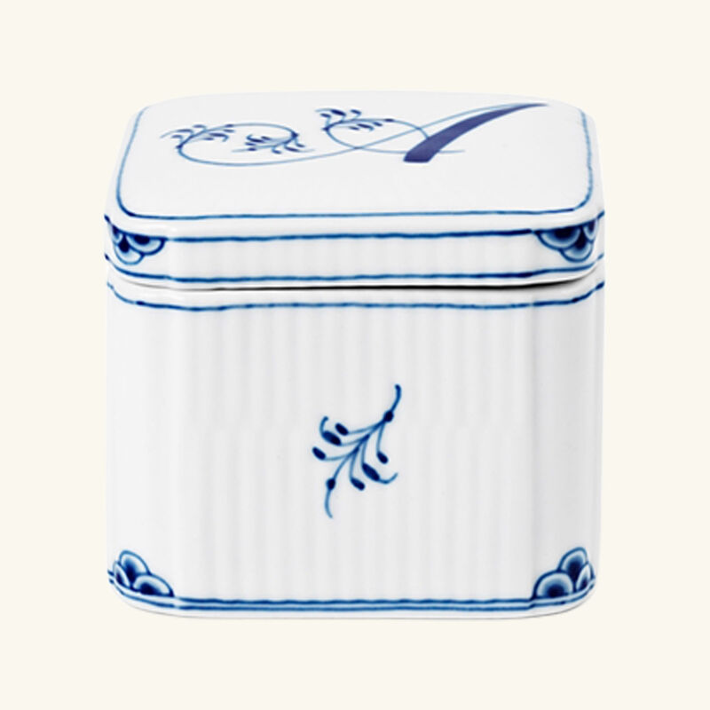 royal copenhagen alphabet collection a bonbonniere box white