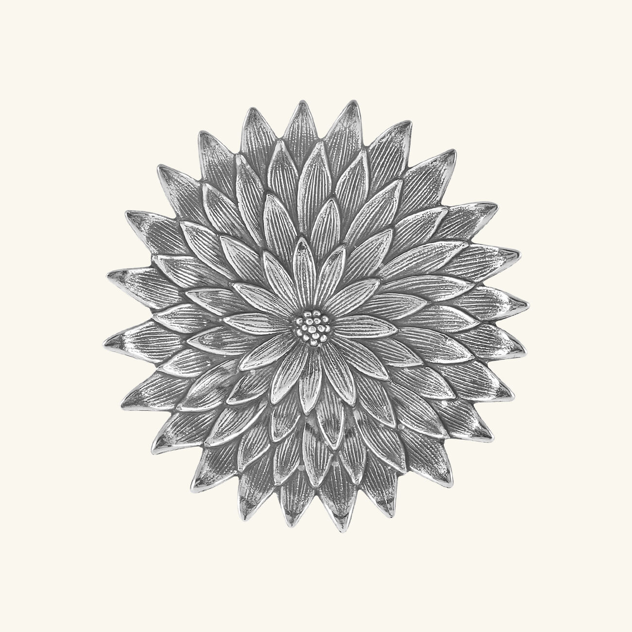 بوتشيلاتي وعاء على شكل شقائق النعمان فضي بحجم صغير