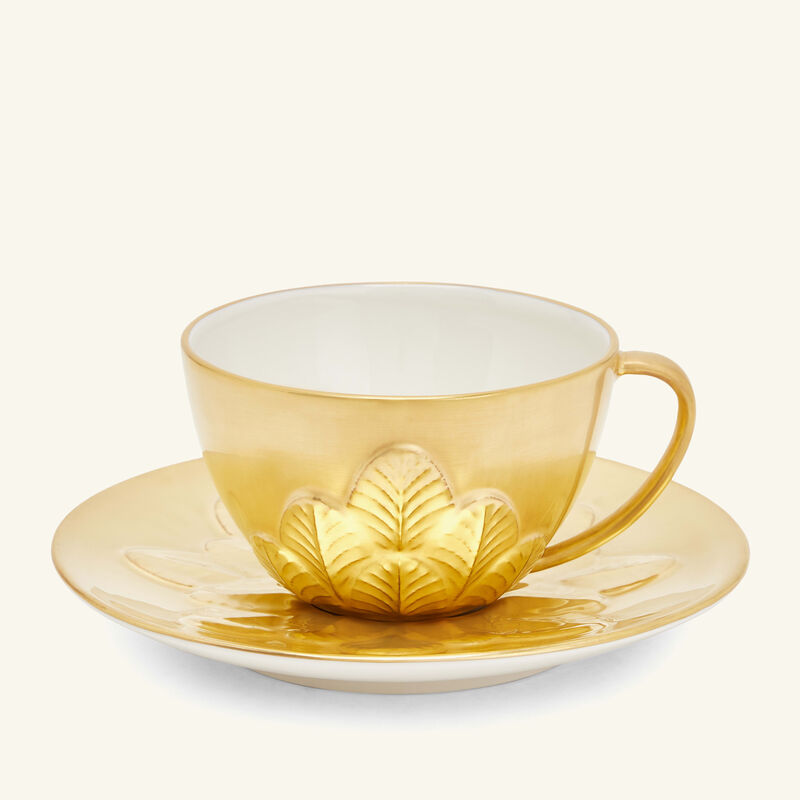 villari peacock tea cup   saucer gold