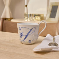 royal copenhagen alphabet collection l mug
