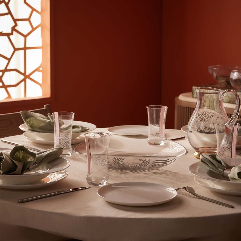 دملاج طقم نغم المؤلف من 6 كؤوس زجاجية طويلة باللون الوردي