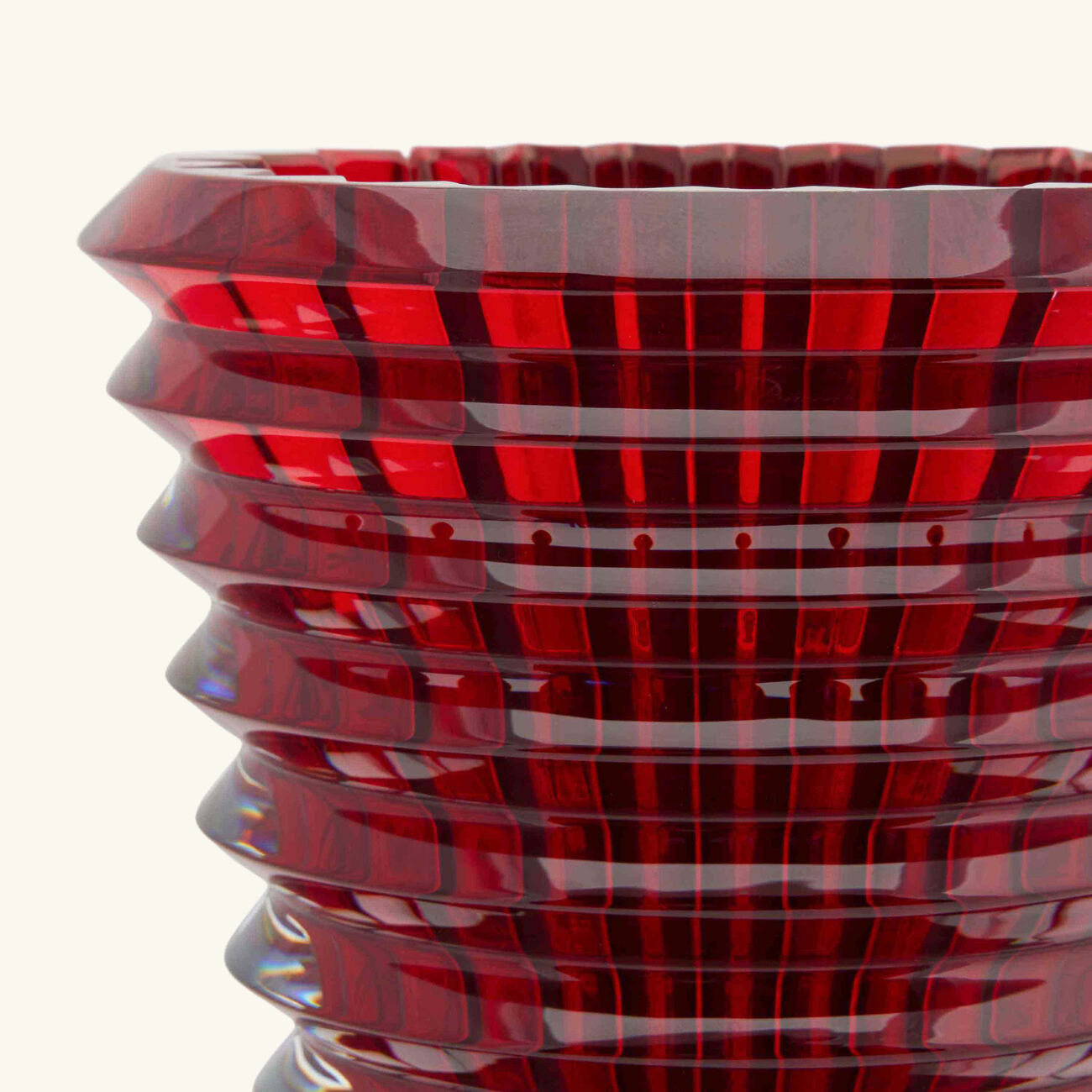 baccarat eye vase round small red