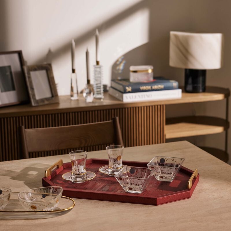 دملاج صينية الضيافة حياة حمراء اللون بتصميم مستطيل 49   34 سم