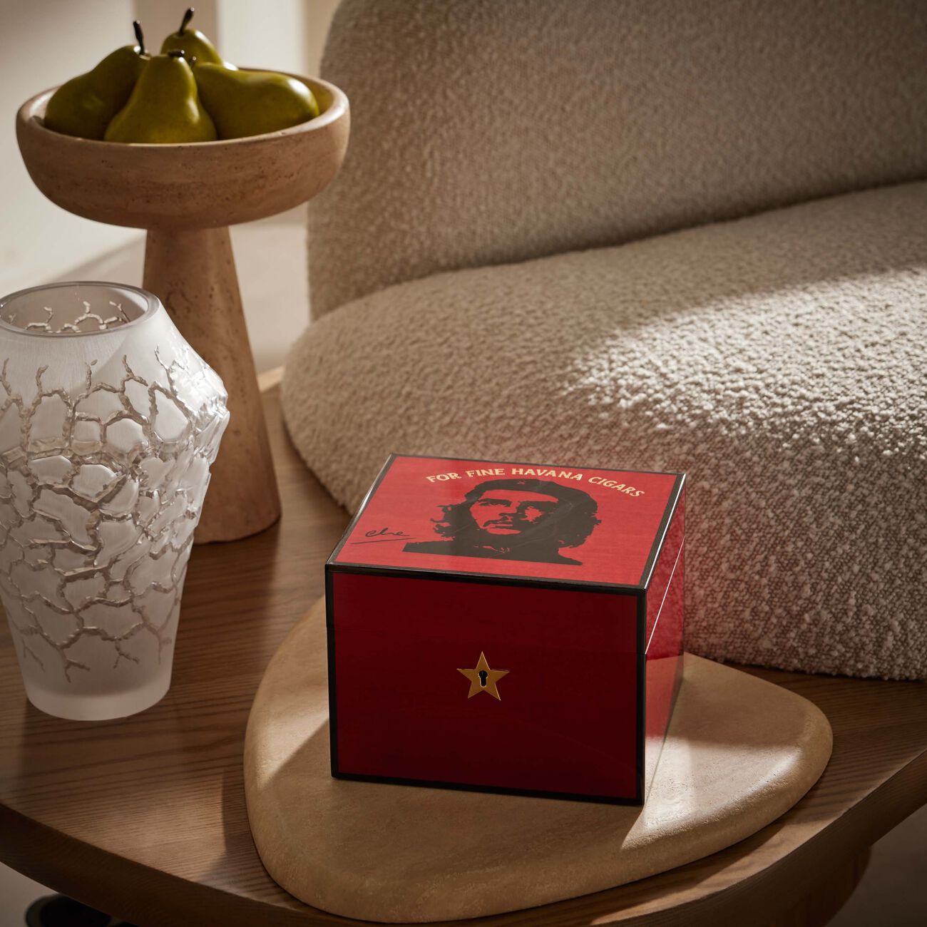 إيلي بلو صندوق حفظ السيجار تشي باللون الأحمر