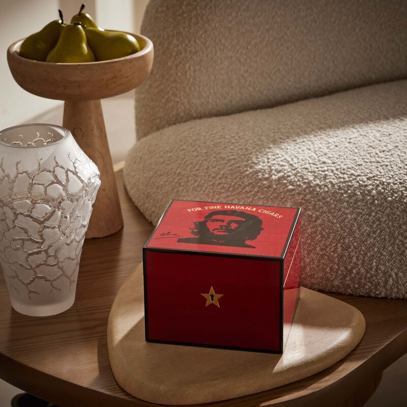 إيلي بلو صندوق حفظ السيجار تشي باللون الأحمر