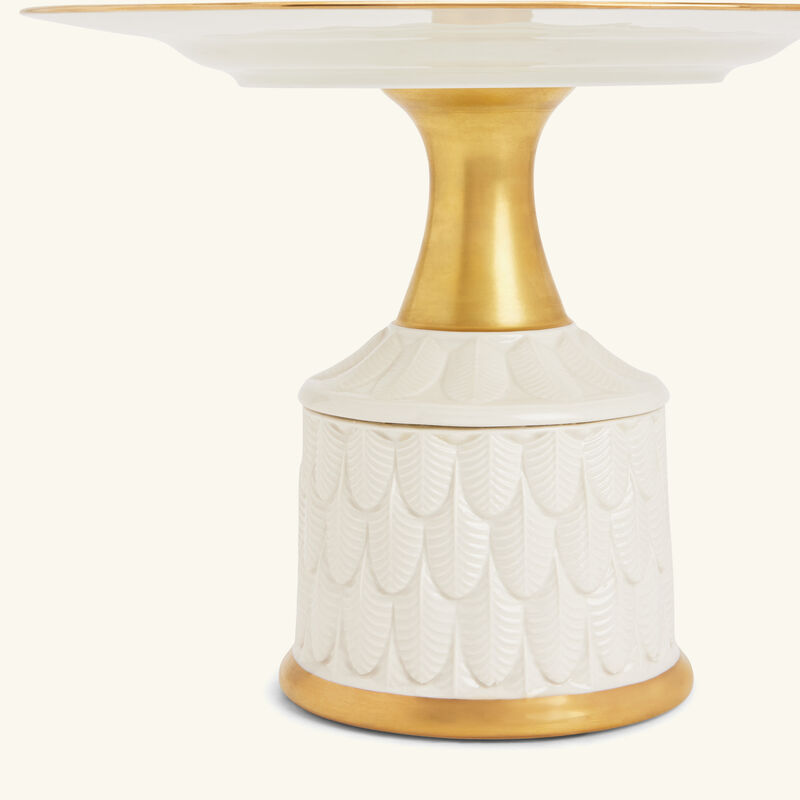 villari peacock cake stand