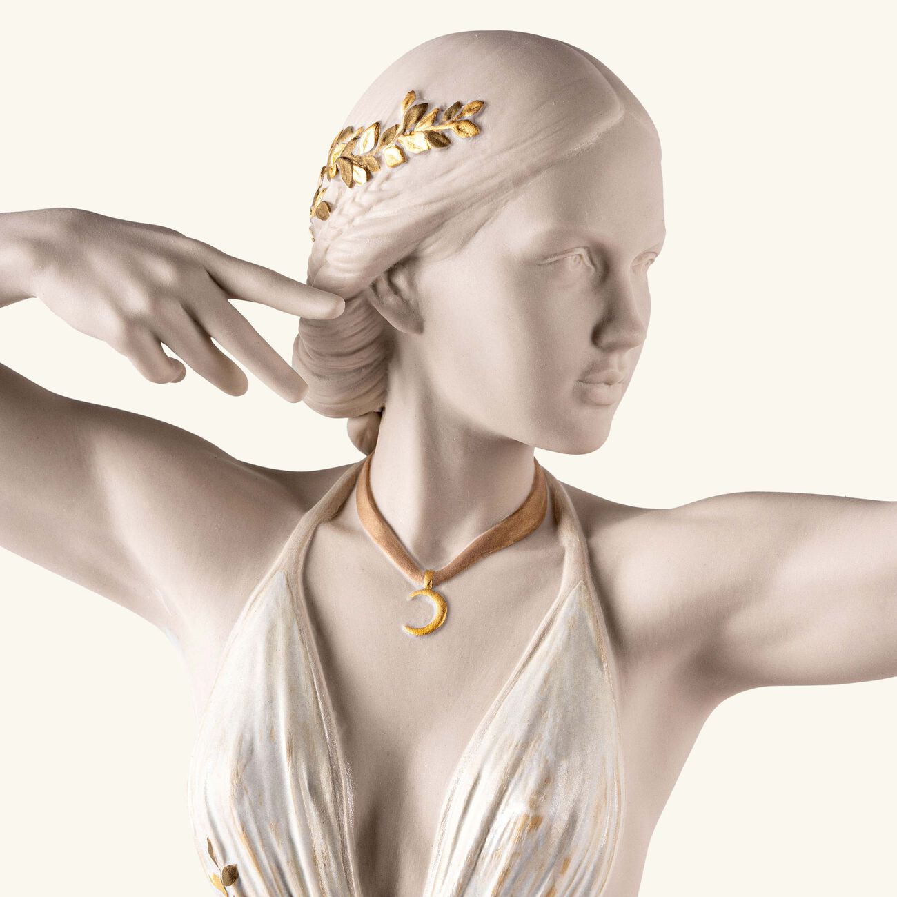 lladro diana sculpture small white