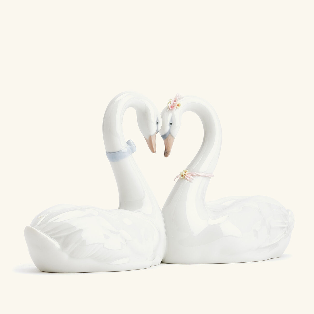 lladro endless love swans sculpture medium white