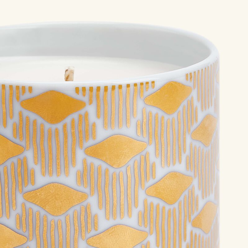 Tamrah by Razan Alazzouni Rose Oud Candle 150g silsal tamrah by razan alazzouni rose oud candle 150g