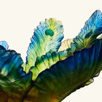 daum fleur de paon exotique centerpiece green limited edition