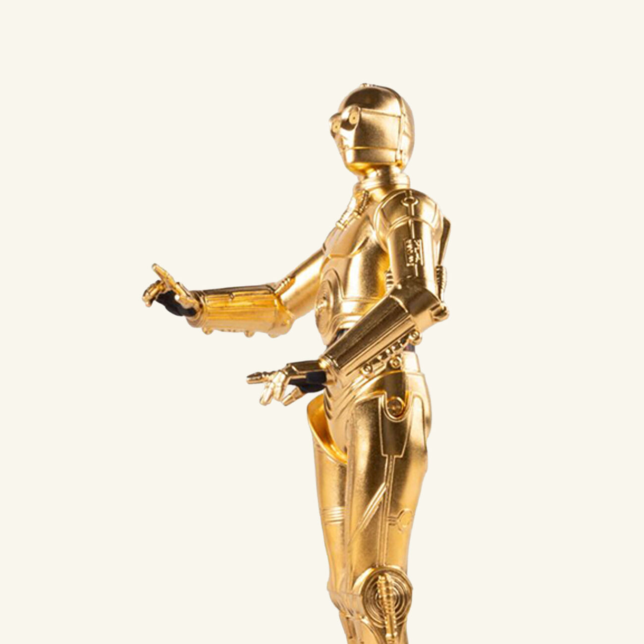 تمثال C-3PO باللون الذهبي لادرو تمثال c 3po باللون الذهبي