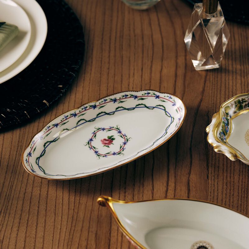 طبق الضيافة لو جوبليه دو روي بيضاوي أبيض 23 سم برناردو طبق الضيافة لو جوبليه دو روي بيضاوي أبيض 23 سم