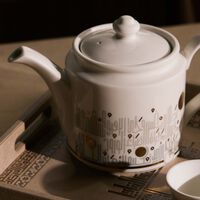 dimlaj hayat tea pot gold